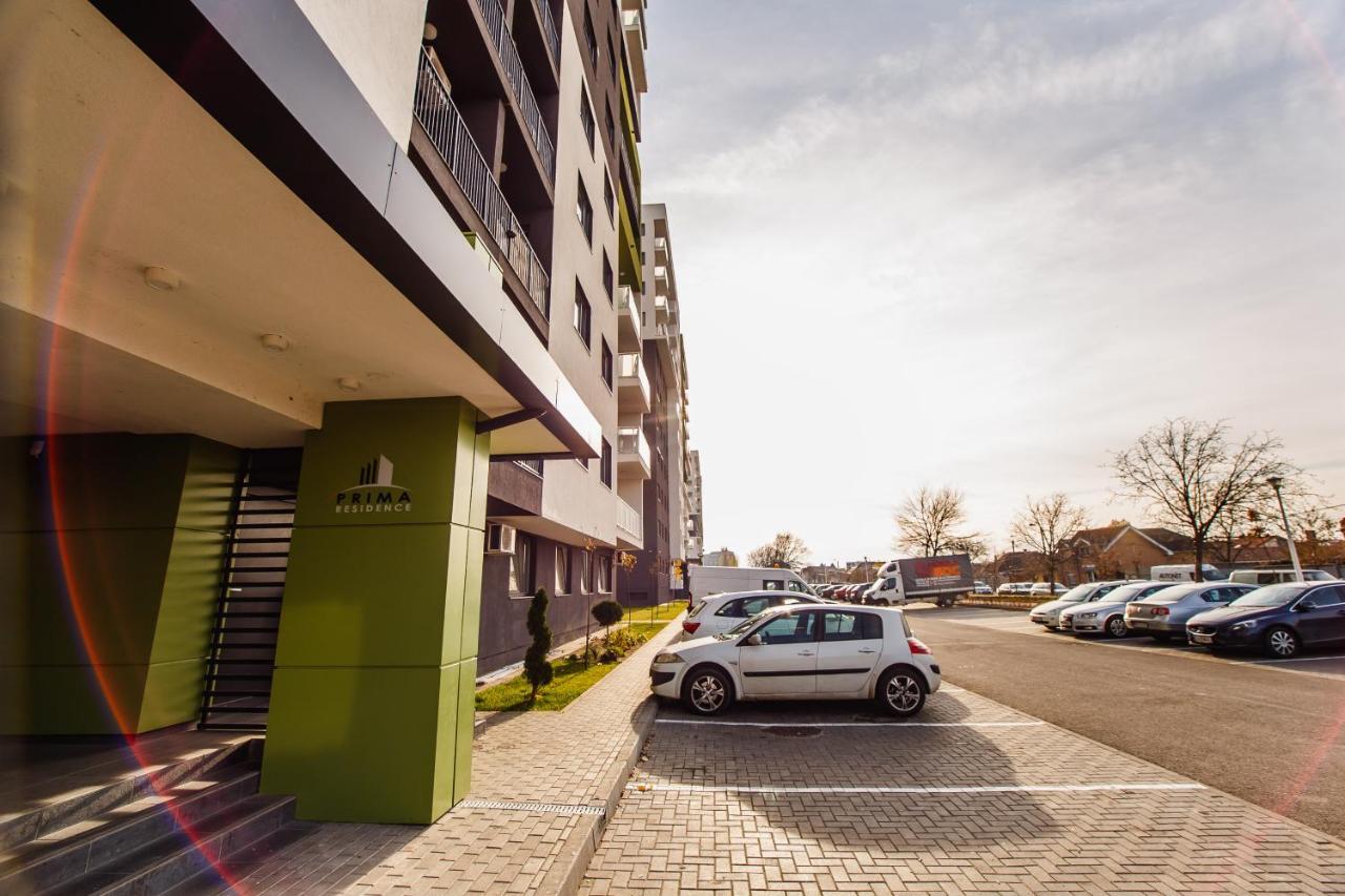 Bright & Elegant Central Apartment Oradea Exterior photo